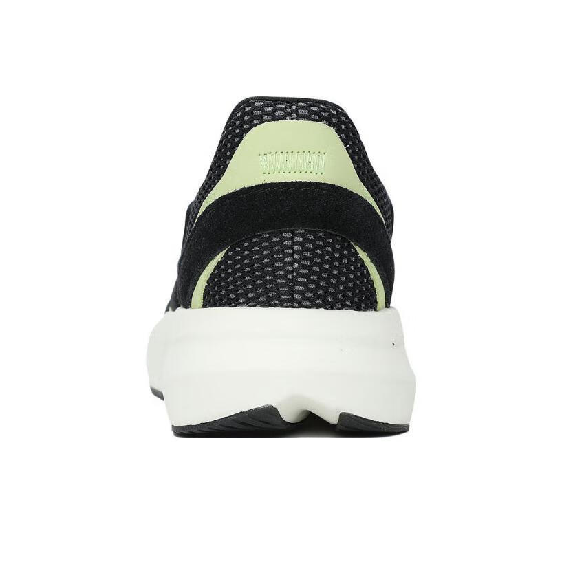 Adidas LIGHTBLAZE Slip Resista - đánh giá và giá Men Shoes Running Adidas